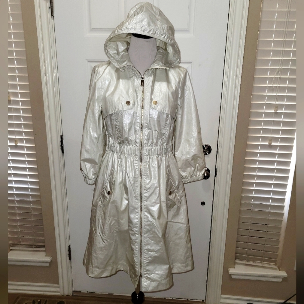 NWOT Eliza J rain coat size medium